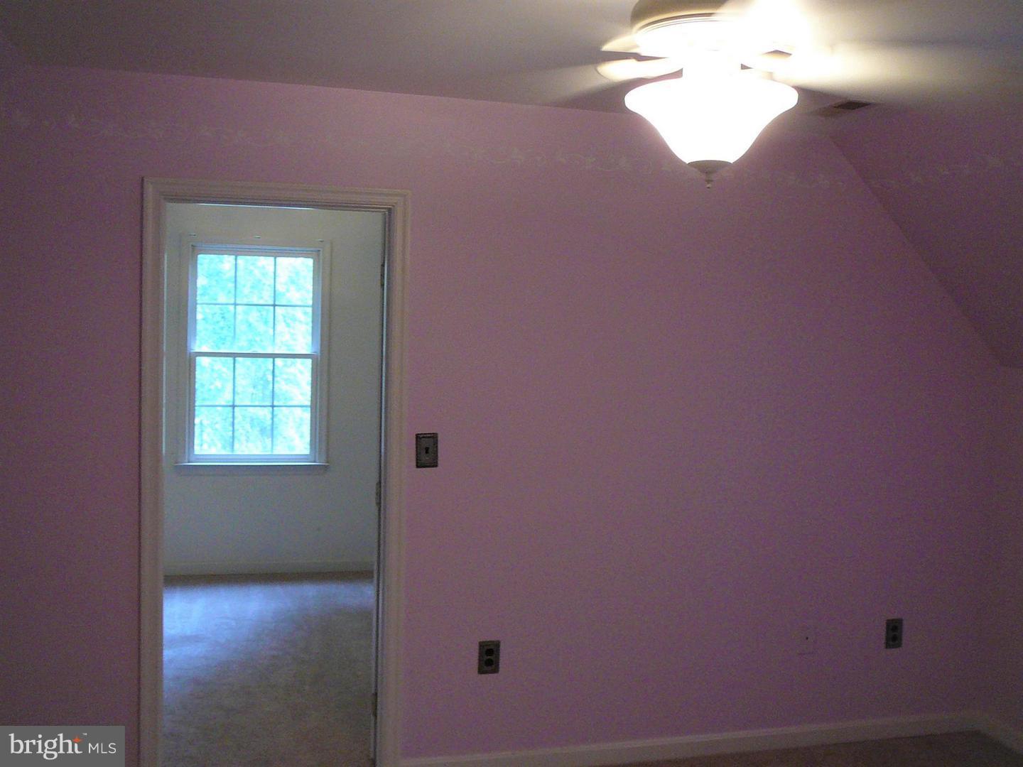 11219 Holly Ridge Lane Ruther Glen, VA 22546 - Photo 12 of 29 Gallery Image 12