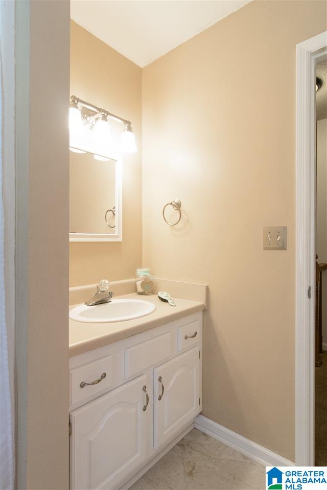 1303 Elm Circle Alabaster, AL 35007 - Photo 13 of 36