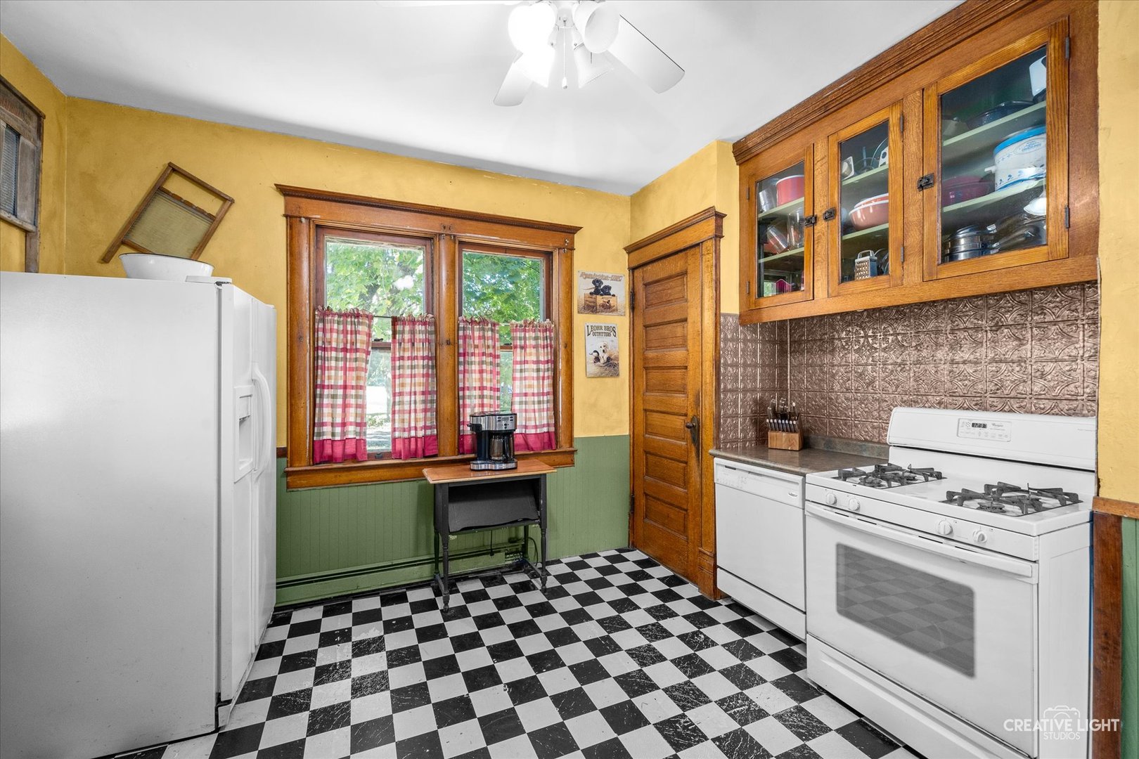 208 Chicago Road Newark, IL 60541 - Photo 8 of 24 Gallery Image 8