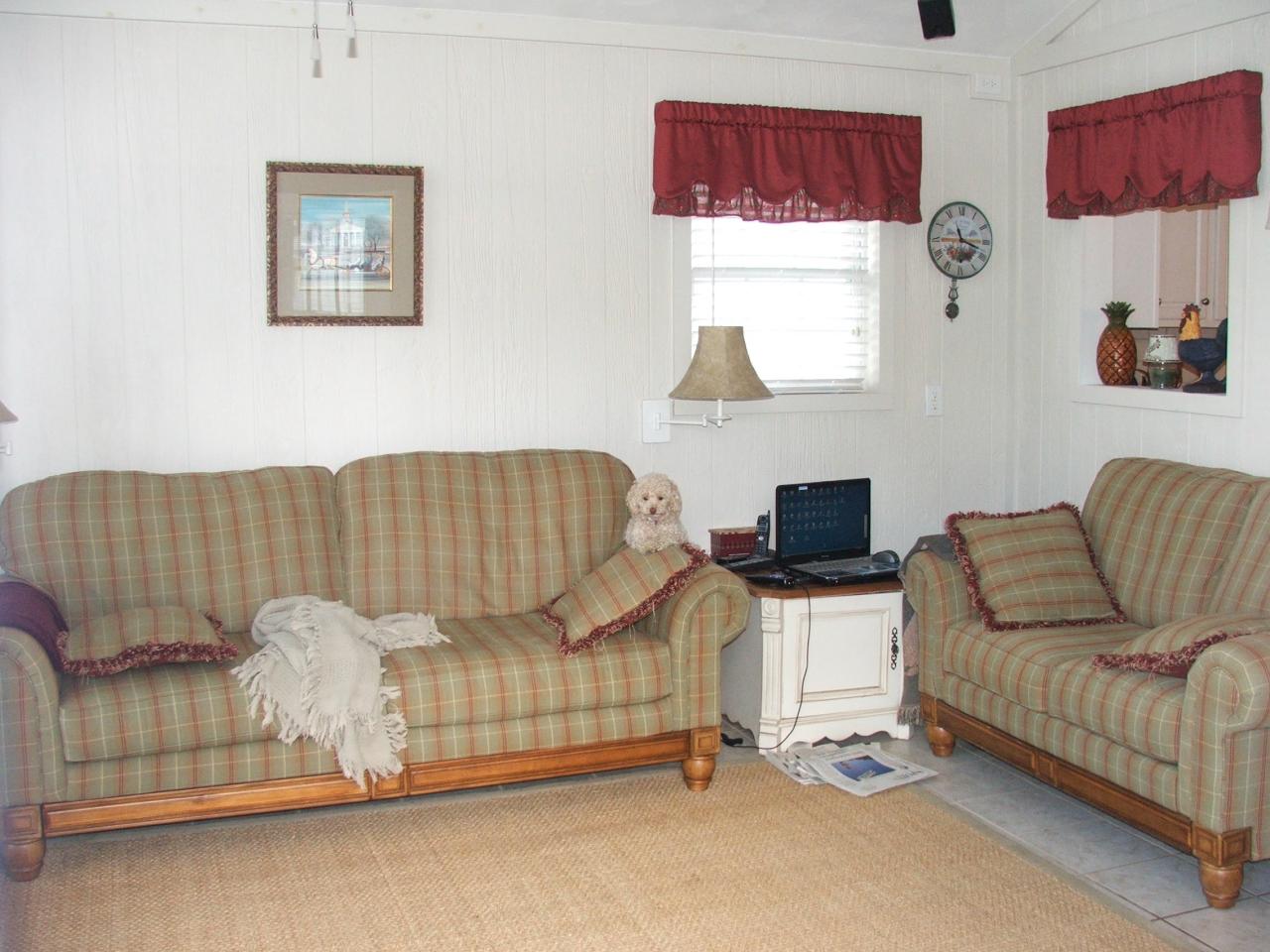 1124 Mountain View Road Vinton, VA 24179 - Photo 6 of 10 a bedroom with furniture and a window