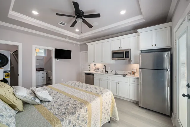 $1,095 | 8521 Brandon Bldg-d Street, Unit STUDIO, Houston, TX 77072