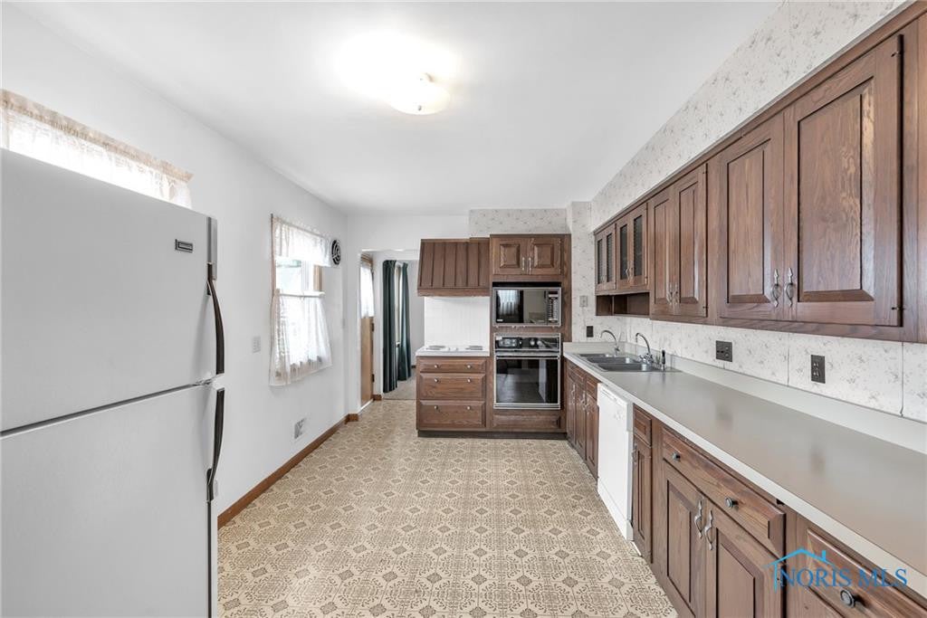 2855 Boxwood Road Toledo, OH 43613 - Photo 11 of 26 Gallery Image 11