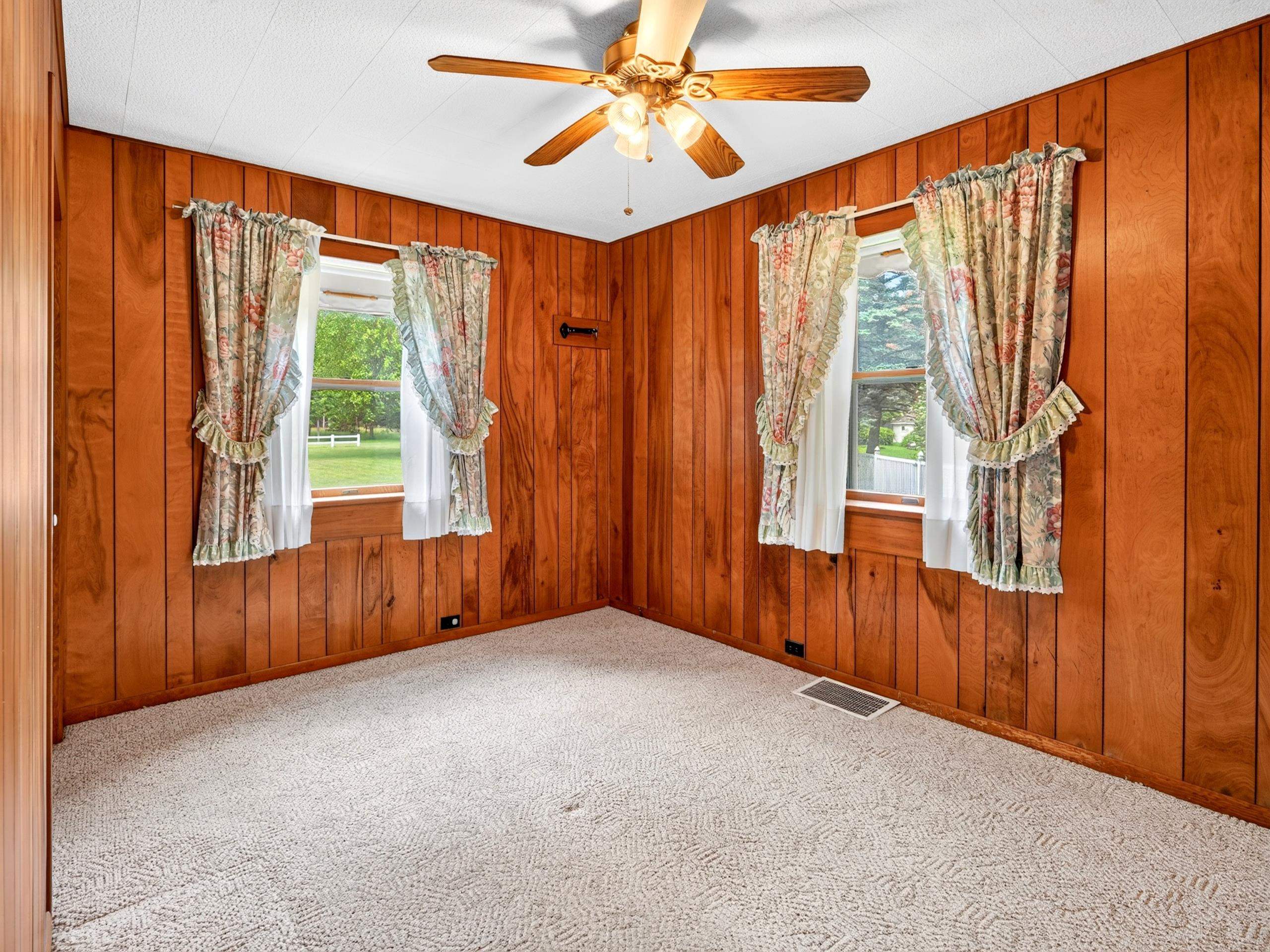 204 Russell Road Kawkawlin, MI 48631 - Photo 24 of 82 Gallery Image 24