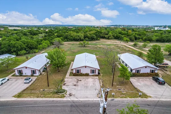 $1,750,000 | 1701-1803 Johnson Street, Marble Falls, TX 78654