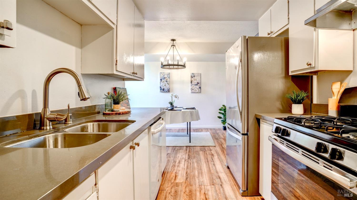 1010 Ruth Place Santa Rosa, CA 95401 - Photo 1 of 1 Gallery Image 1