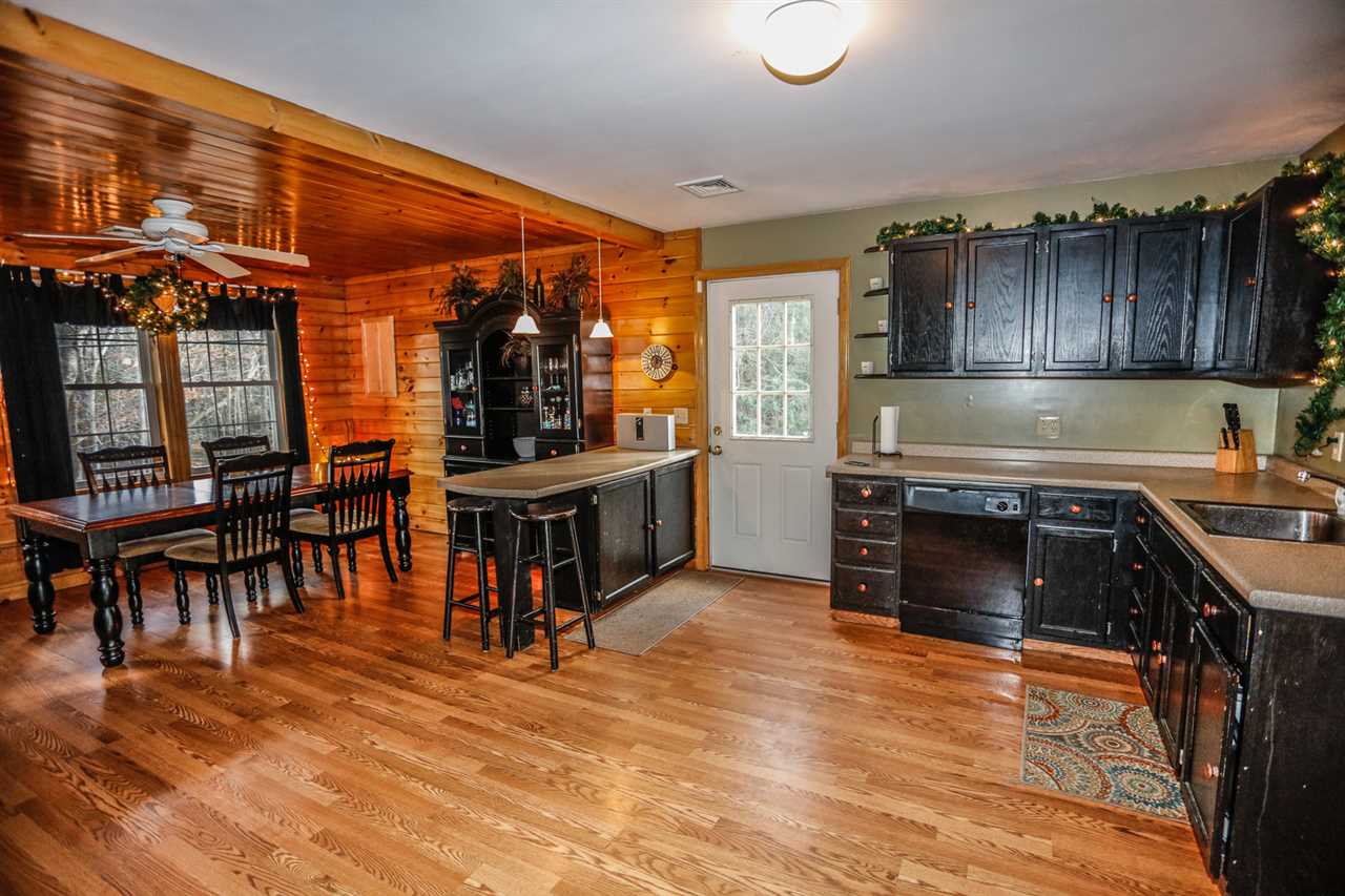 71 Rita's Circle Northwood, NH 03261 - Photo 8 of 40 Gallery Image 8