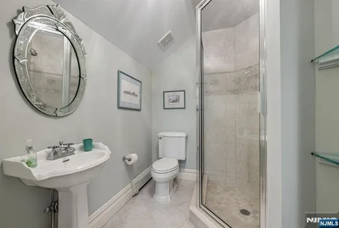 $3,388,000 | 68 Bramshill Drive, Mahwah, NJ 07430