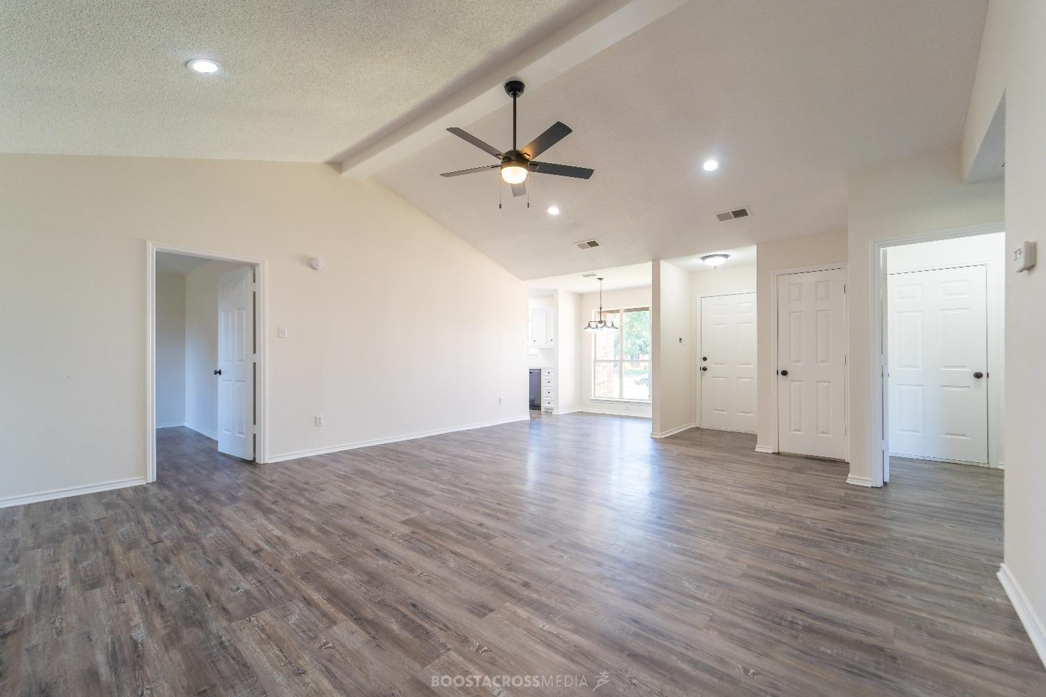 4720 60th Street Lubbock, TX 79414 - Photo 3 of 25 Photo 3