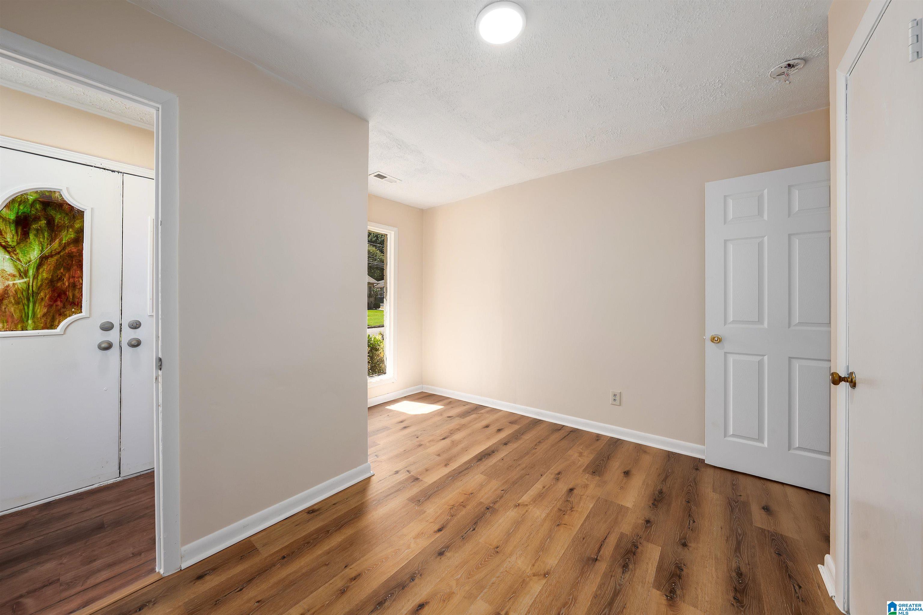 12 Spring Haven Circle Southwest Birmingham, AL 35211 - Photo 9 of 20