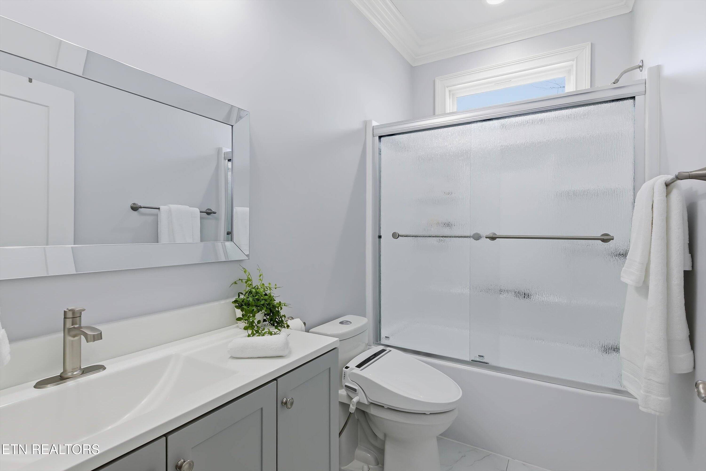 122 Nuhya Way Loudon, TN 37774 - Photo 16 of 28 Main Level Bathroom 2