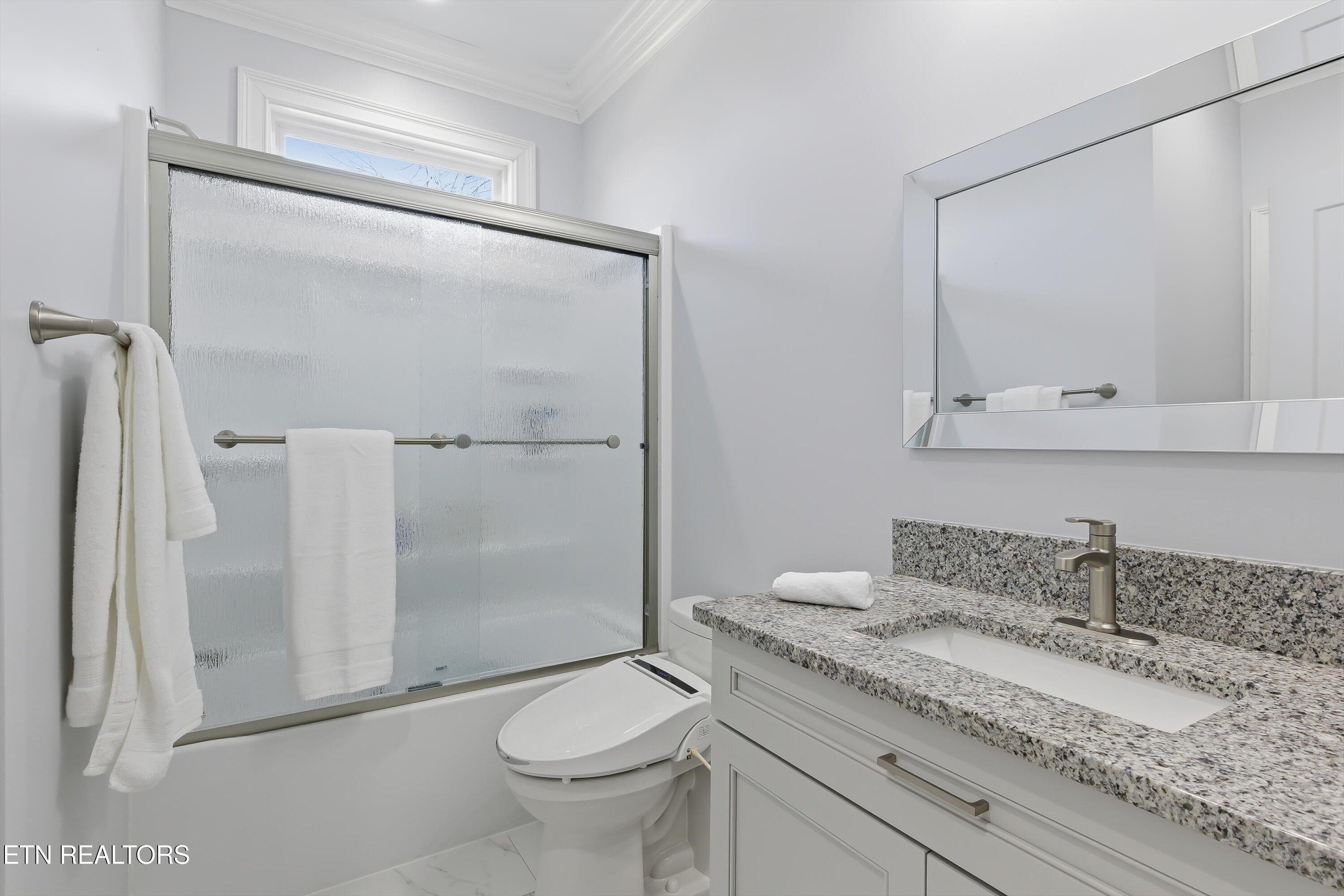 122 Nuhya Way Loudon, TN 37774 - Photo 18 of 28 Main Level Bathroom 3