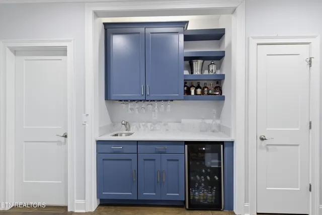 $850,000 | 122 Nuhya Way, Loudon, TN 37774