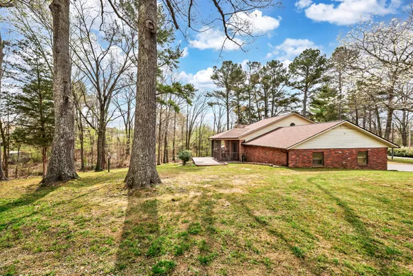 $920,000 | 115 Mostly Locust Drive, Buchanan, TN 38222