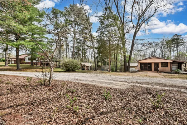 $920,000 | 115 Mostly Locust Drive, Buchanan, TN 38222