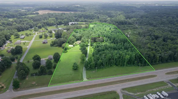 $920,000 | 115 Mostly Locust Drive, Buchanan, TN 38222
