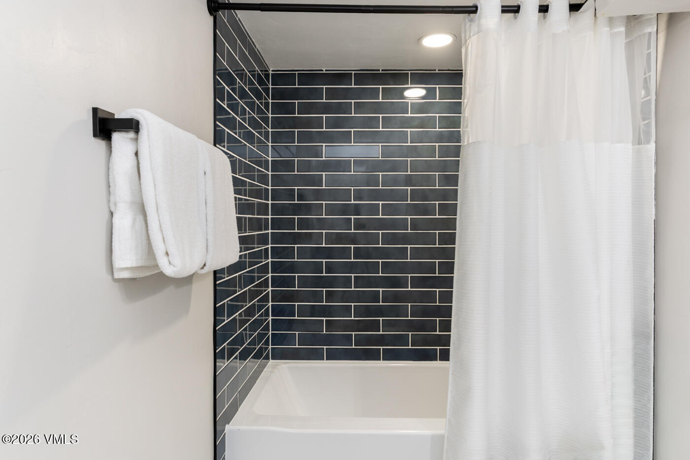 2958 South Frontage Road West, Unit C2 Vail, CO 81657 - Photo 22 of 41 Main Level Bath