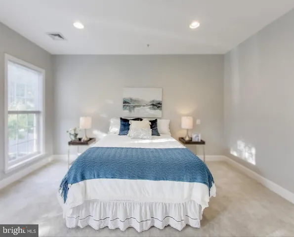 $3,200 | 2400 Brookmoor Lane, Woodbridge, VA 22191