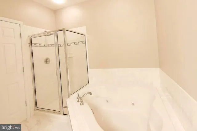 $3,200 | 2400 Brookmoor Lane, Woodbridge, VA 22191