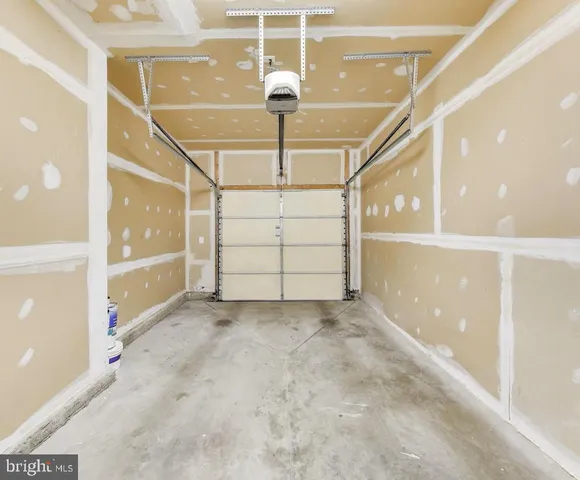 $3,200 | 2400 Brookmoor Lane, Woodbridge, VA 22191