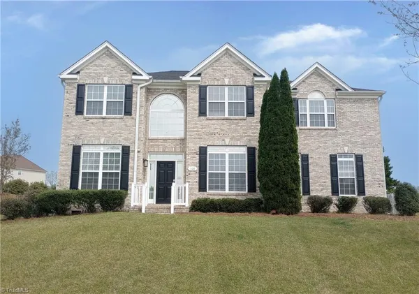 $469,900 | 108 North Honey Locust Drive, Thomasville, NC 27360