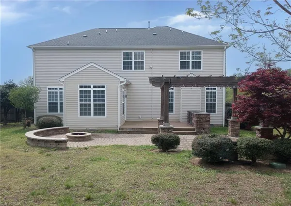 $469,900 | 108 North Honey Locust Drive, Thomasville, NC 27360