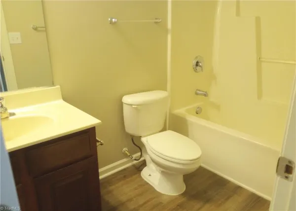 $469,900 | 108 North Honey Locust Drive, Thomasville, NC 27360