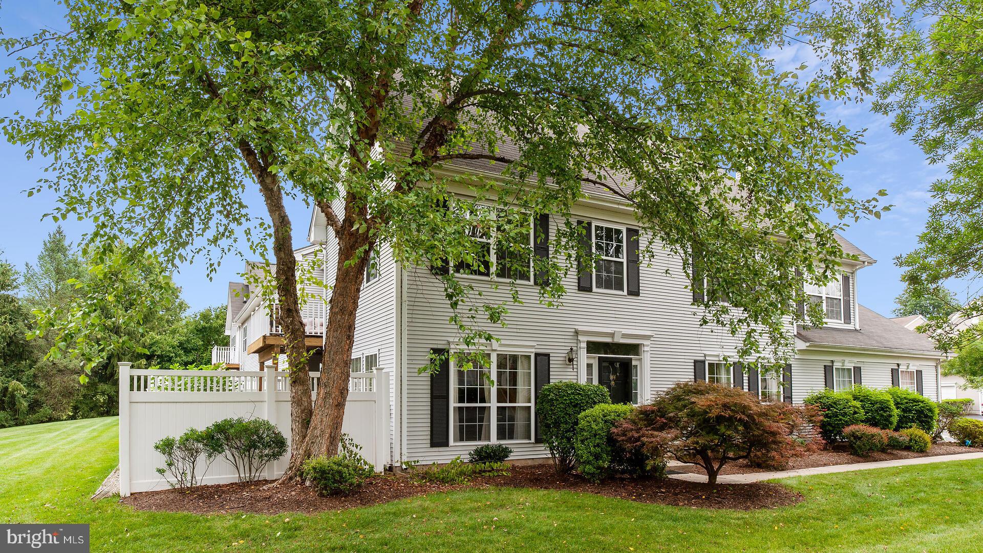 144 Coburn Road Pennington, NJ 08534 - Photo 3 of 32