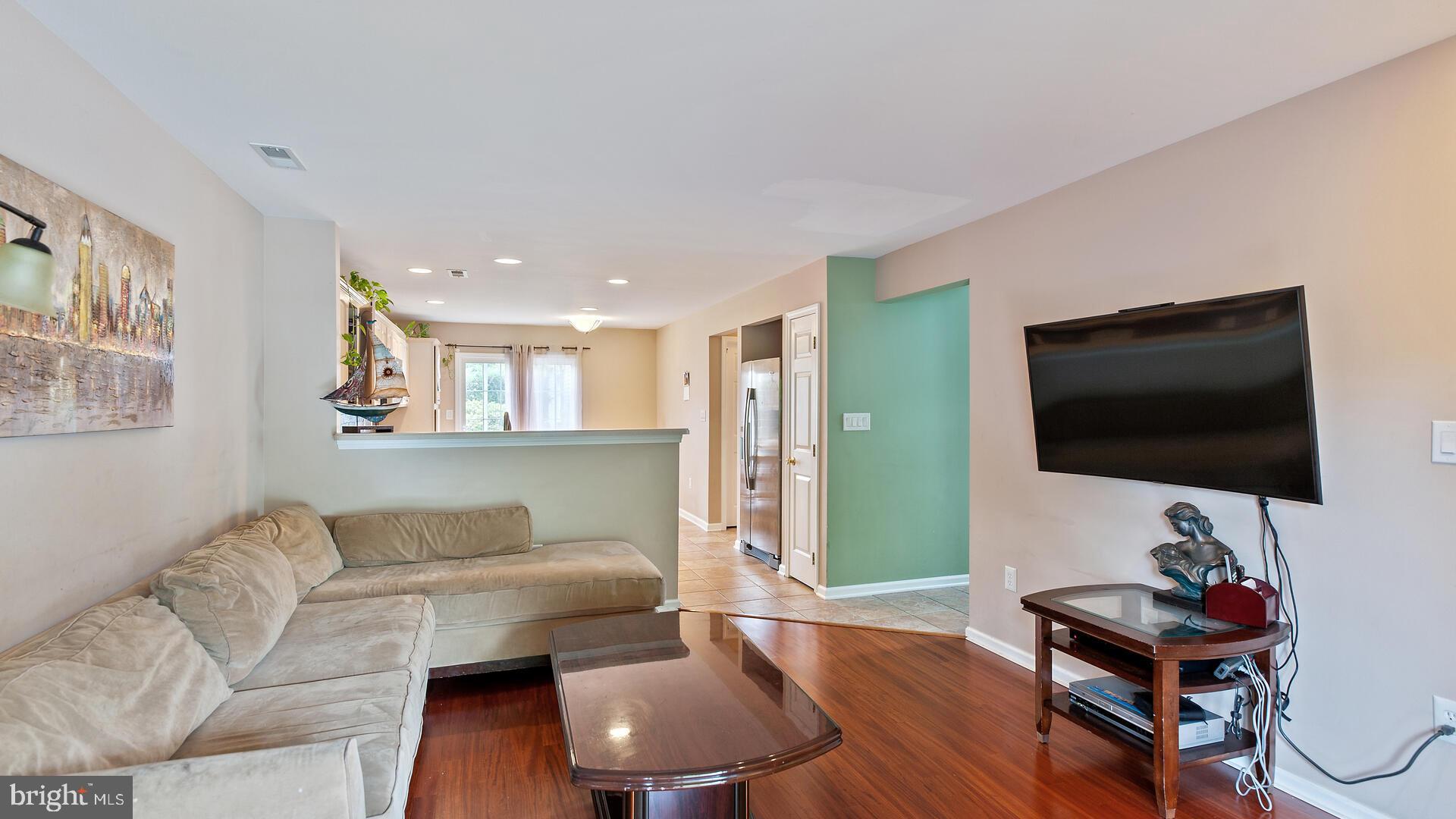 144 Coburn Road Pennington, NJ 08534 - Photo 8 of 32