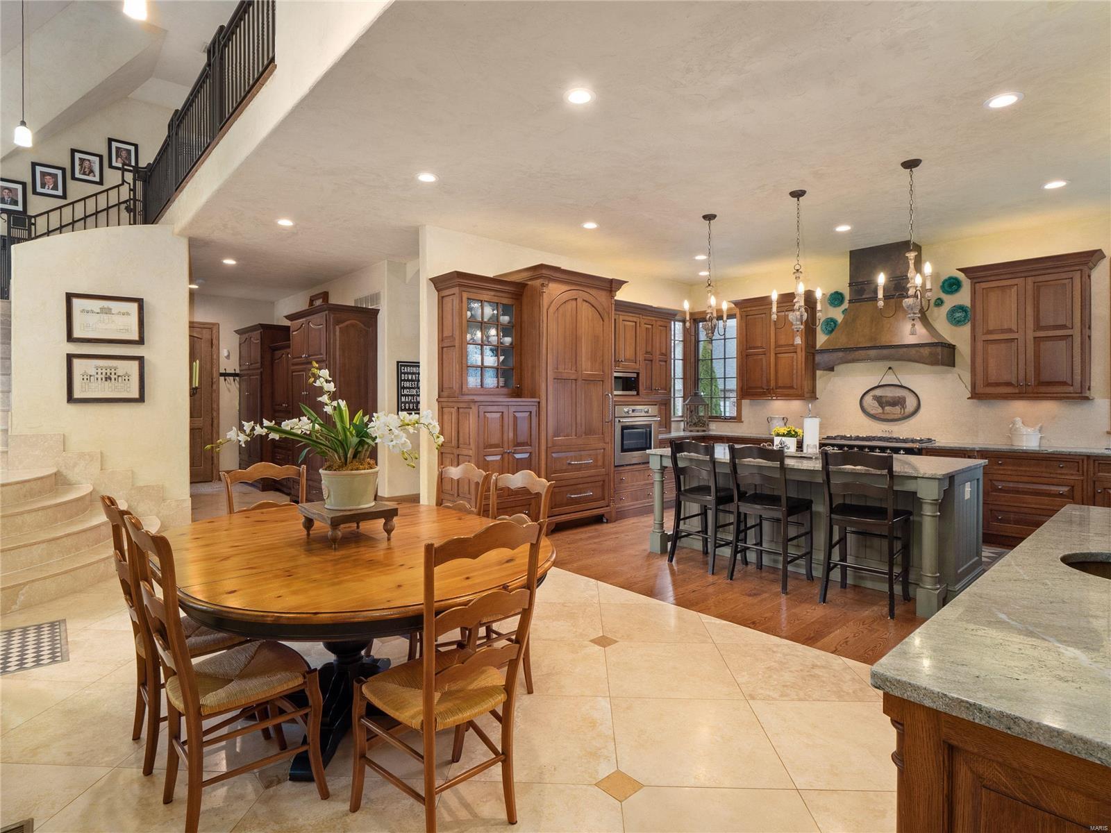 1041 Lay Road St. Louis, MO 63124 - Photo 13 of 48 Gallery Image 13