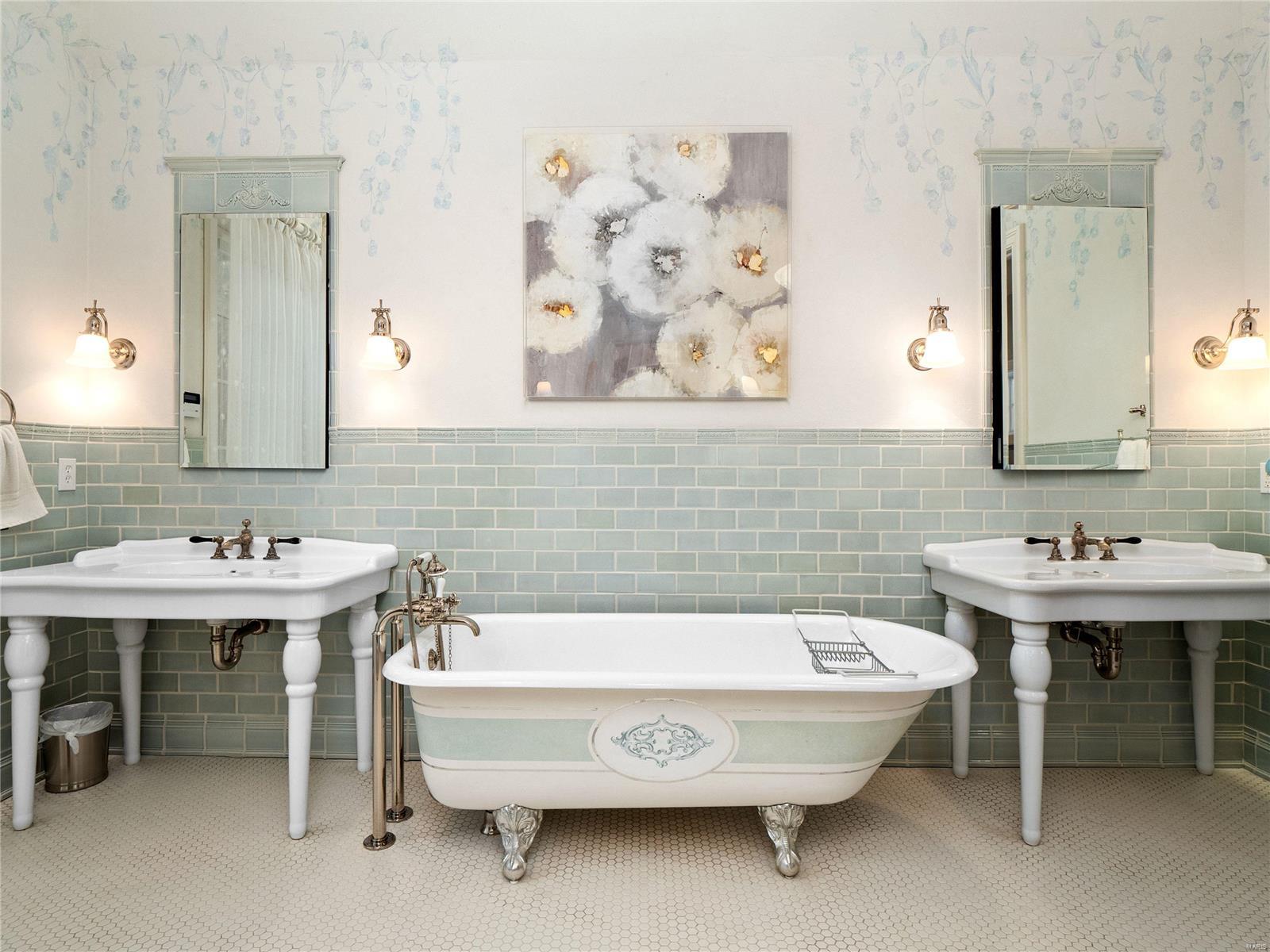 1041 Lay Road St. Louis, MO 63124 - Photo 21 of 48 Gallery Image 21