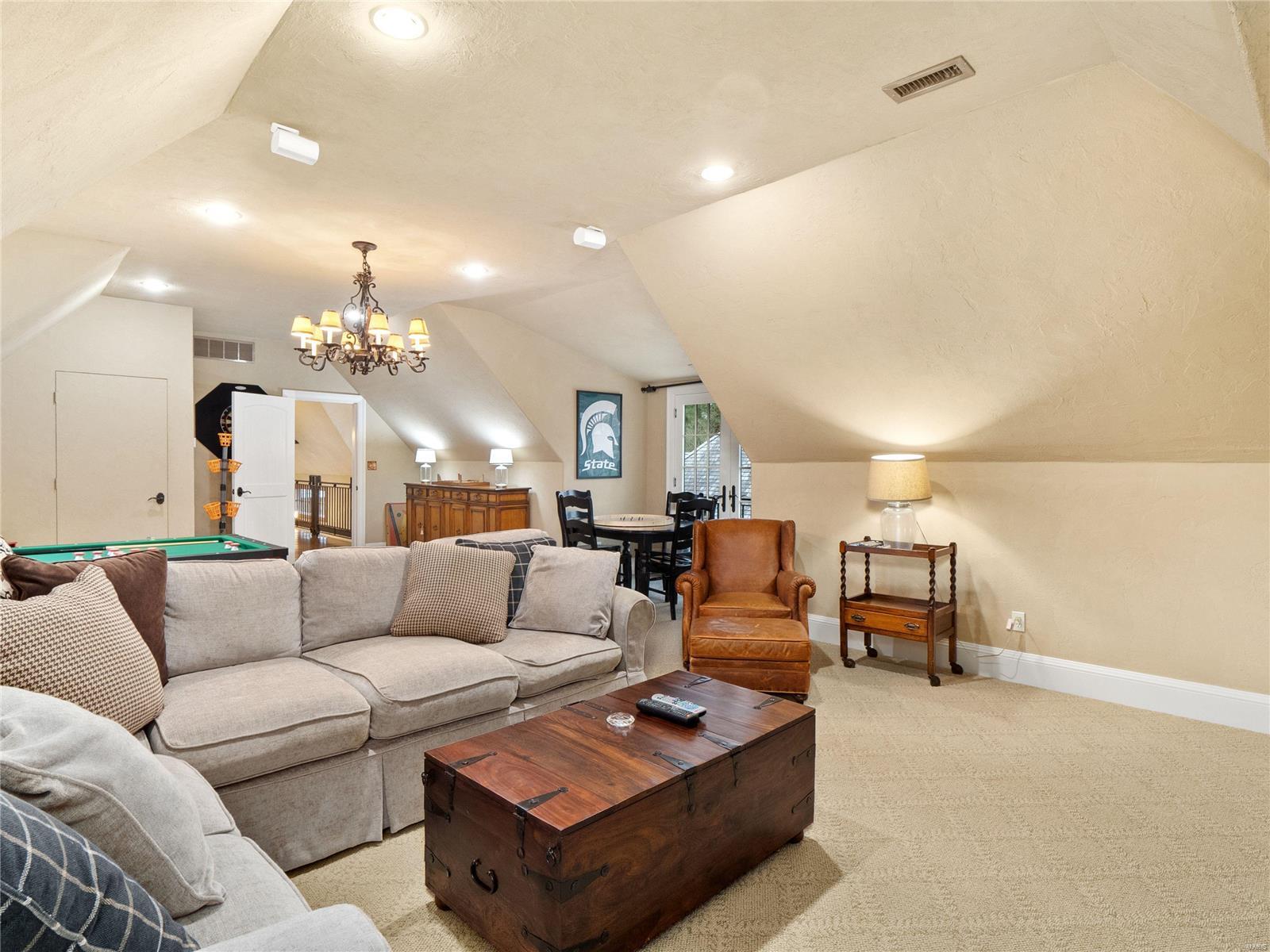 1041 Lay Road St. Louis, MO 63124 - Photo 33 of 48 Gallery Image 33