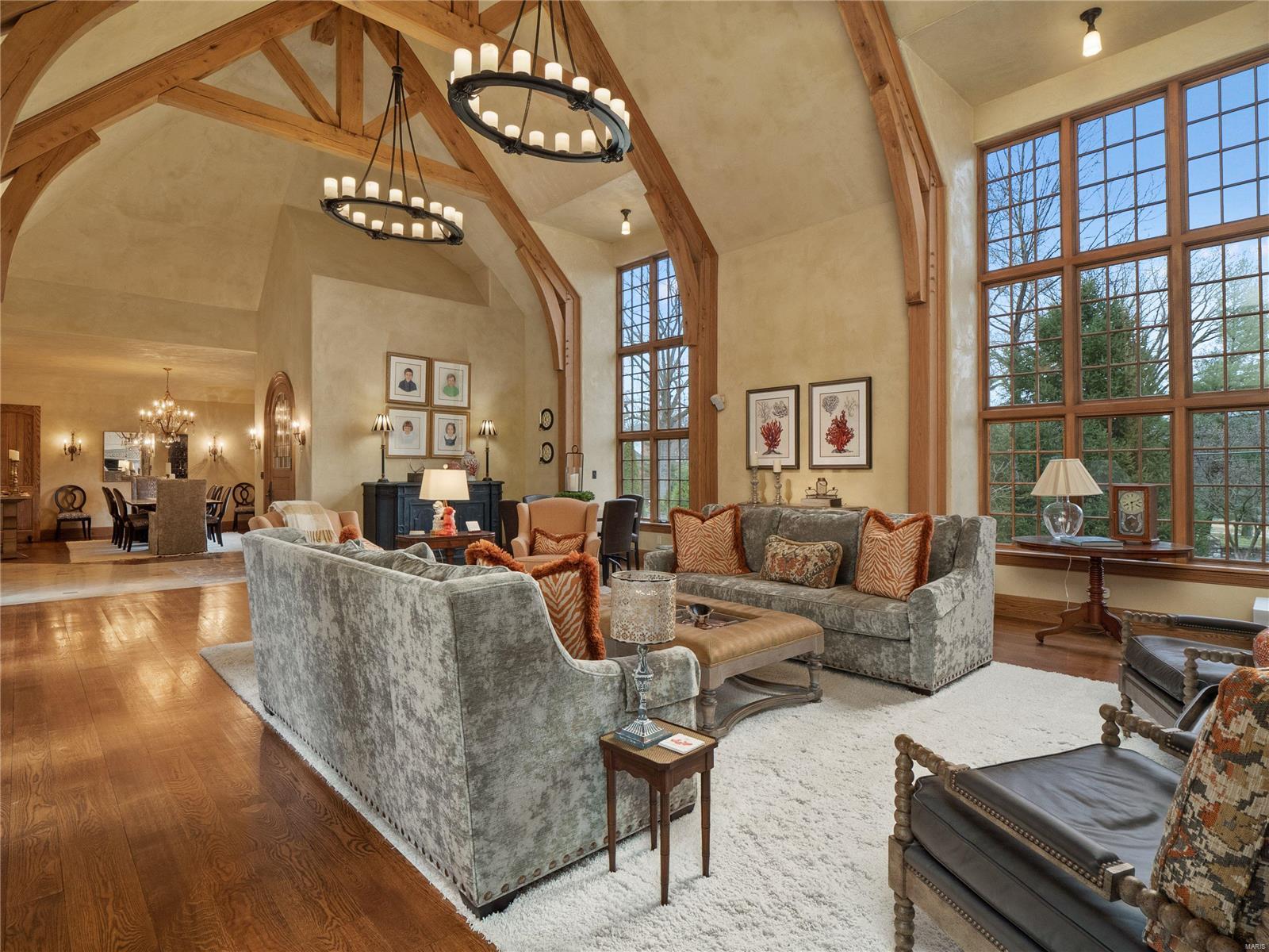 1041 Lay Road St. Louis, MO 63124 - Photo 10 of 48 Gallery Image 10