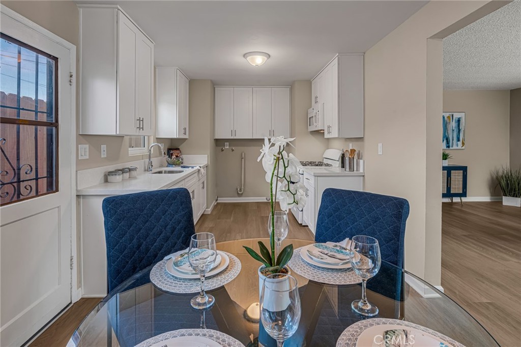 217 East 221st Street Carson, CA 90745 - Photo 10 of 73 Unit 217 Dining area