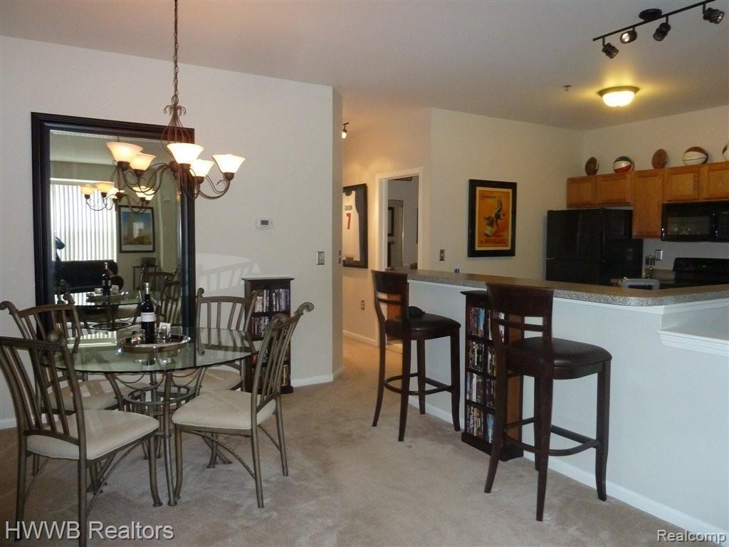 20141 Rodeo Court Southfield, MI 48075 - Photo 3 of 6 Dining to Kitchen