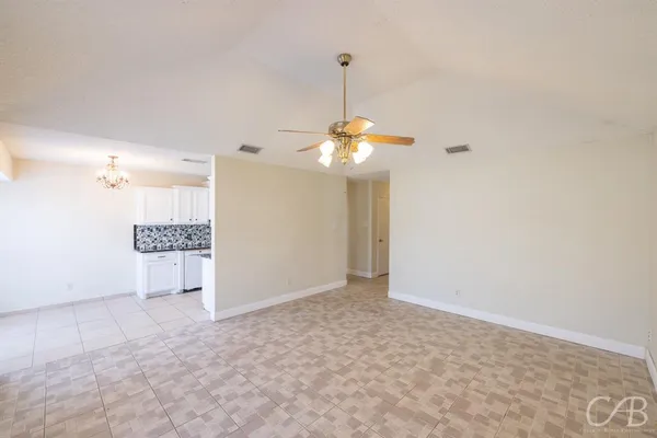 $2,000 | 3933 Notre Dame Circle, Abilene, TX 79602