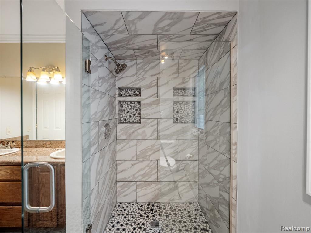 1290 Grandview Drive Rochester Hills, MI 48306 - Photo 20 of 32