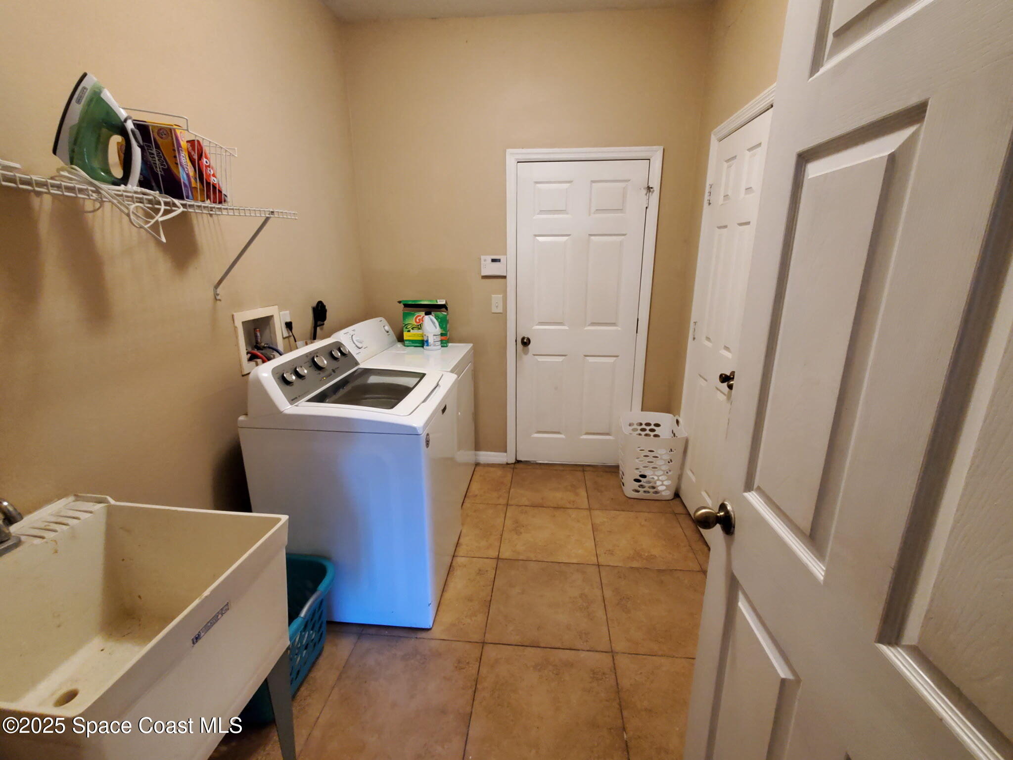 561 Lambert Street Southwest Palm Bay, FL 32908 - Photo 9 of 10
