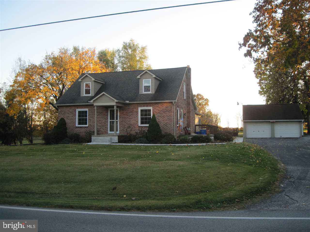 4160 Lewisberry Road York, PA 17404 - Photo 3 of 36