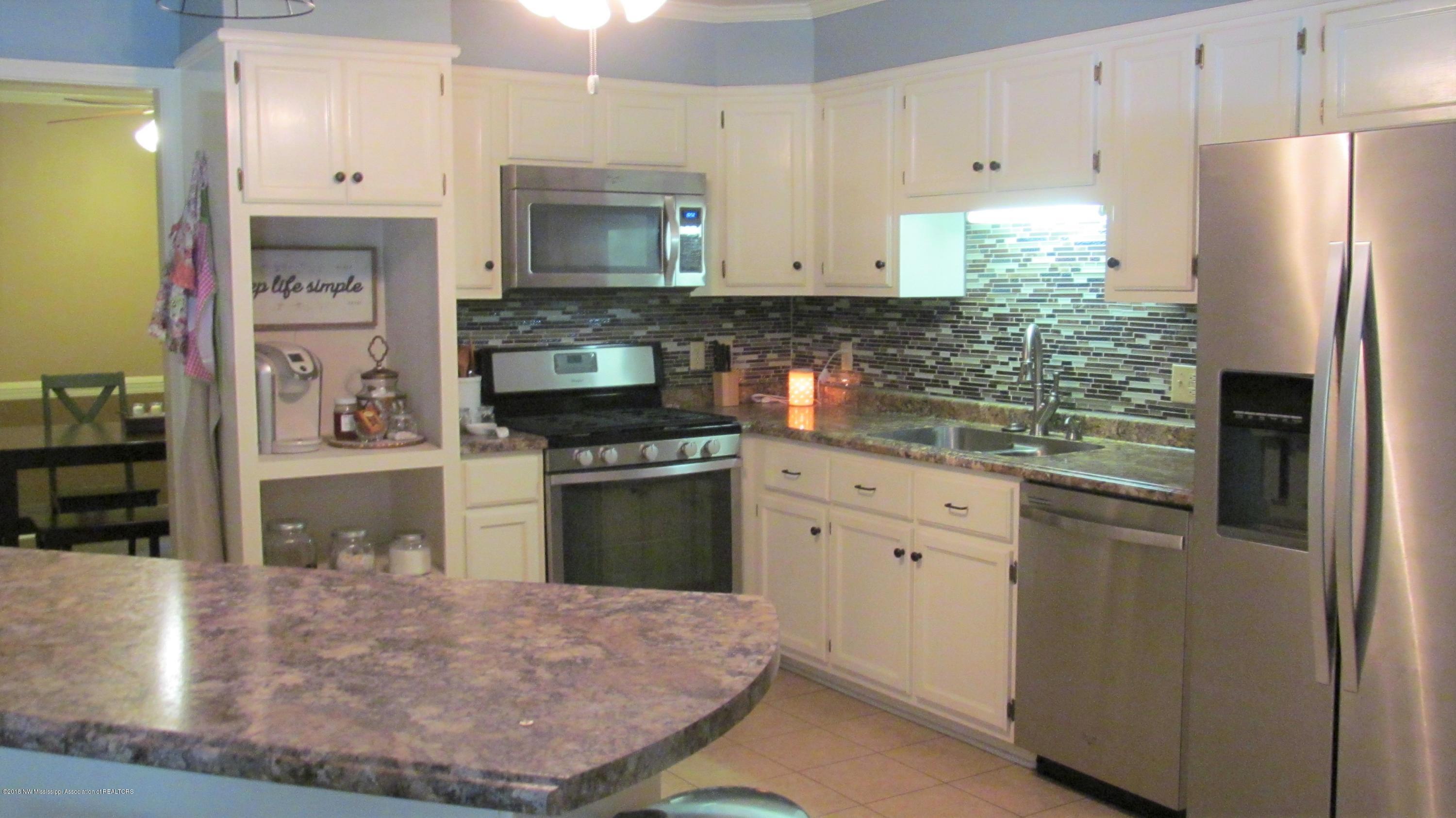 504 Oak Acres Road Batesville, MS 38606 - Photo 6 of 28 IMG_2838 (1)