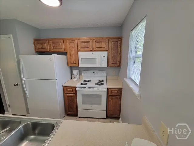 $325,000 | 213 Redan Drive, Savannah, GA 31410