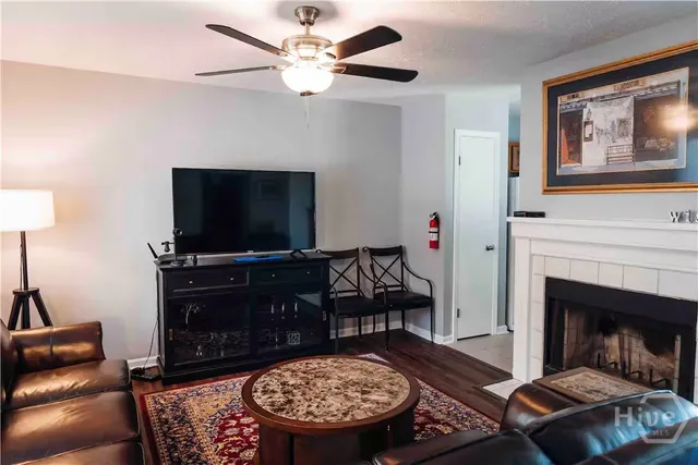 $325,000 | 213 Redan Drive, Savannah, GA 31410