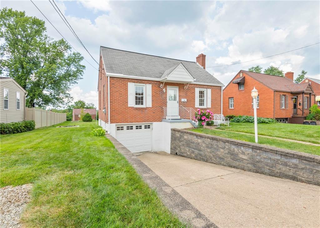 115 Rockwood Street Monroeville, PA 15146 - Photo 7 of 32 a front view of house with yard and green space