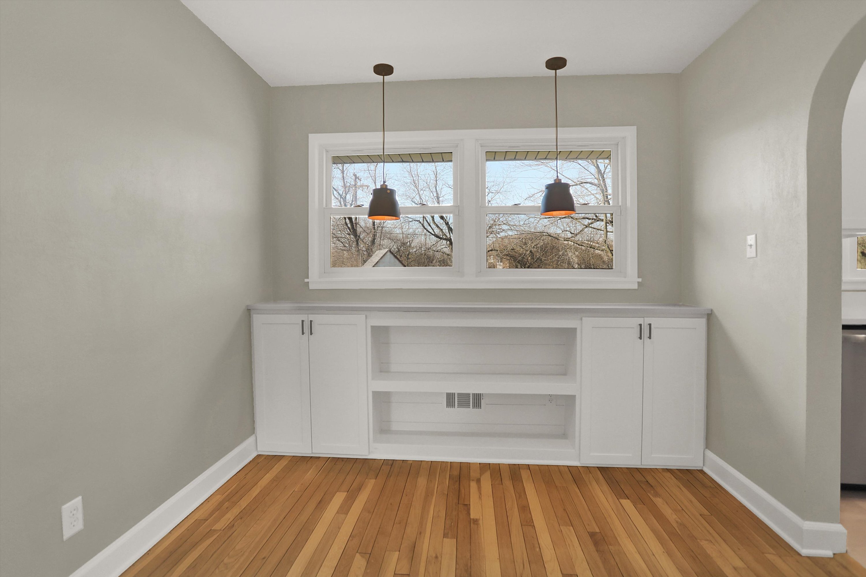 1828 Cunningham Road Indianapolis, IN 46224 - Photo 9 of 44 Gallery Image 9