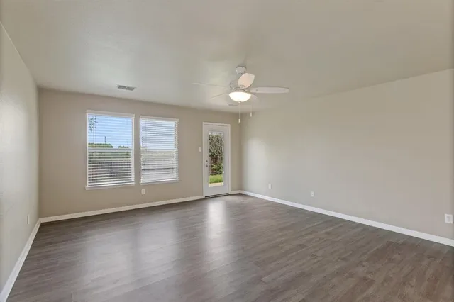 $2,100 | 1005 Live Oak Drive, Anna, TX 75409