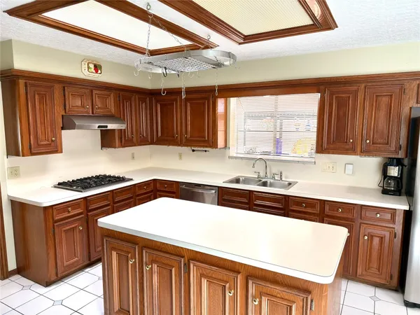 $2,100 | 14834 Charlmont Drive, Houston, TX 77083