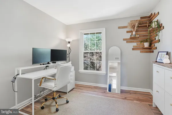 $3,100 | 9100 Omar Court, Fairfax, VA 22031