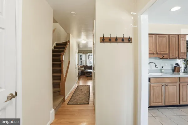 $3,100 | 9100 Omar Court, Fairfax, VA 22031