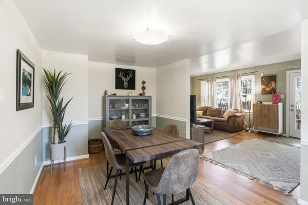 $3,100 | 9100 Omar Court, Fairfax, VA 22031