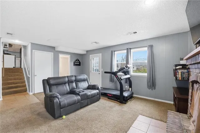 $310,000 | 9201 West 48th Terrace, Merriam, KS 66203