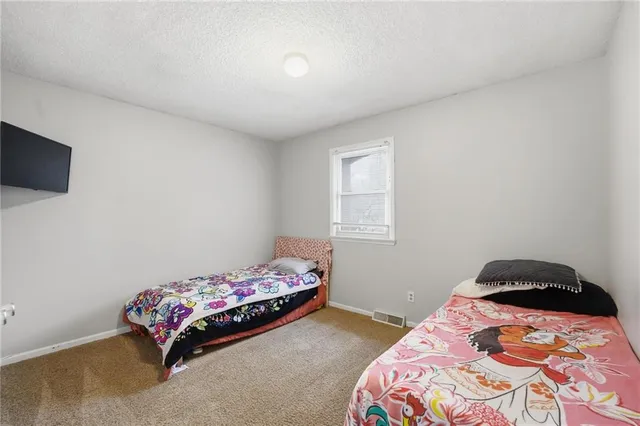 $310,000 | 9201 West 48th Terrace, Merriam, KS 66203